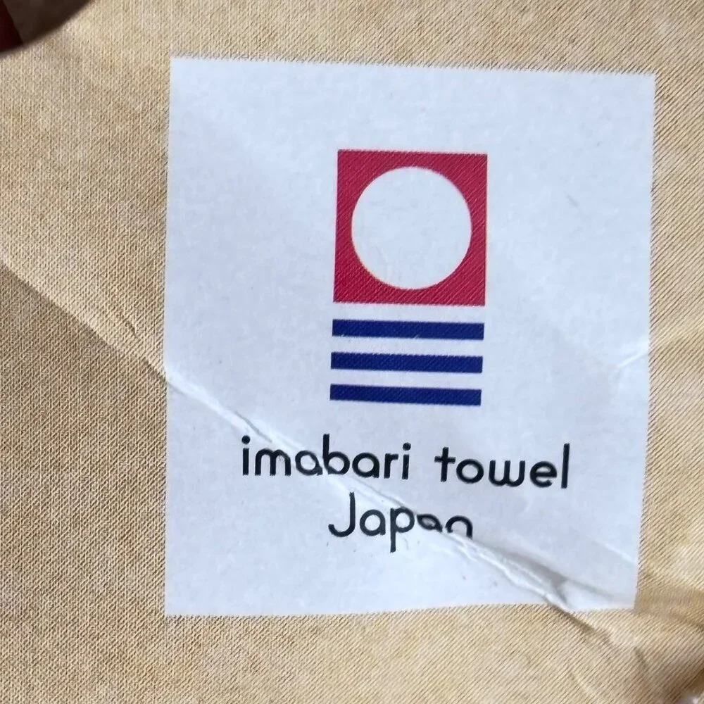 Tokyo Disney Winnie the Pooh Towel 31.5"‎ x 13" Japan made Imabari New - Picture 6 of 6